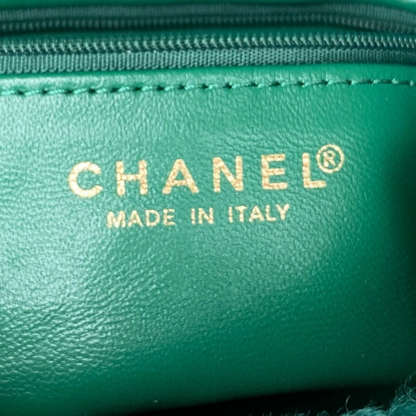 CHANEL FLAP BAG Fashionable 441 - Image 9