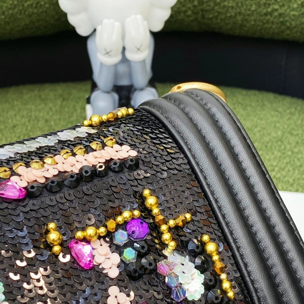 WellDesigned CHANEL BOY BAG 20CM 178 - Image 5