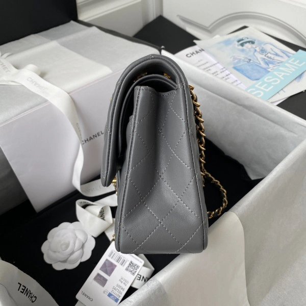 CHANEL FLAP BAG Affordable 597 - Image 6