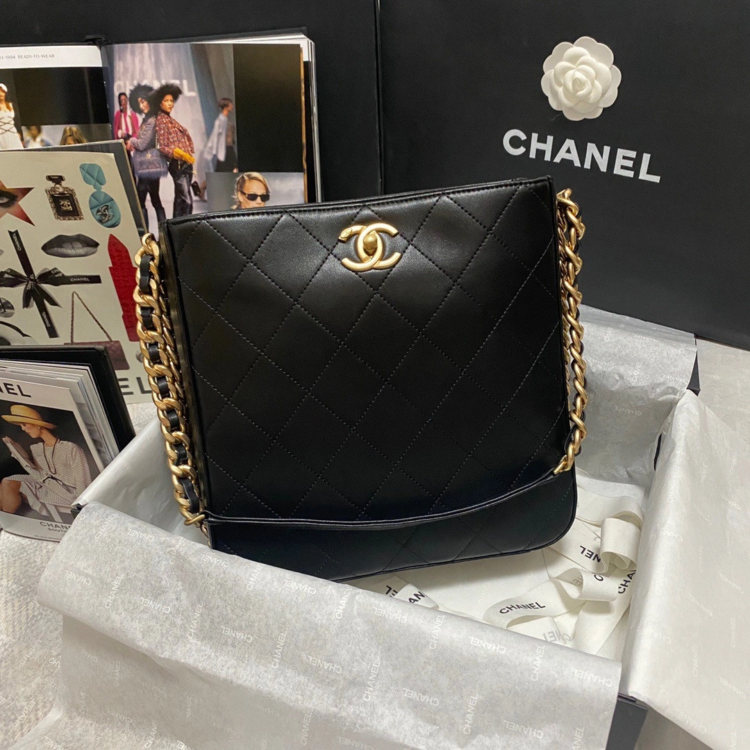 CHANEL HIPPIE BAG TopPick 256 - Image 4