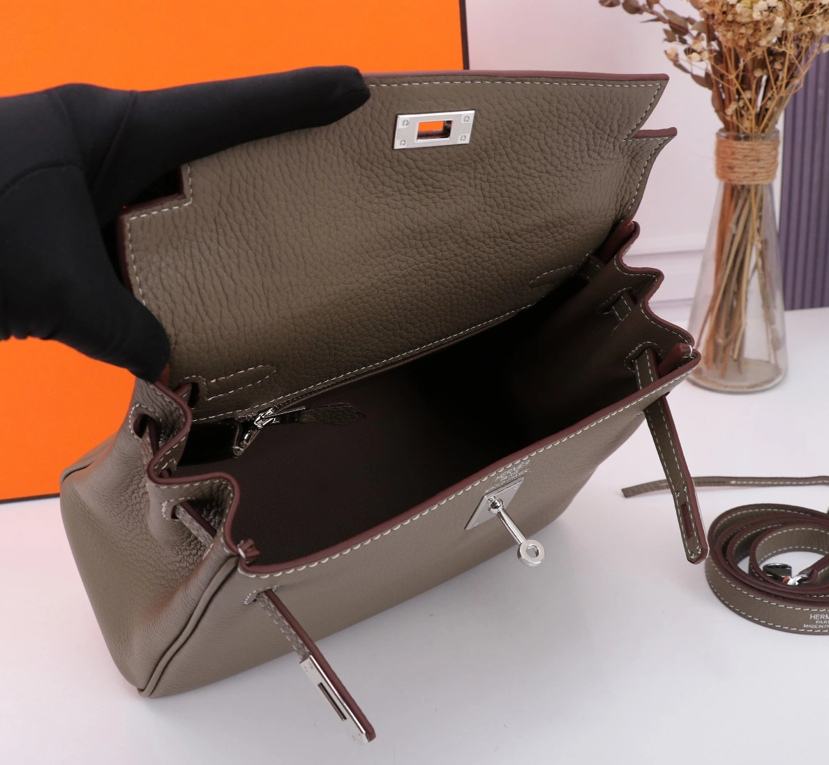 Affordable 3989 Hermes AAA Quality Handbags For Women - Image 5