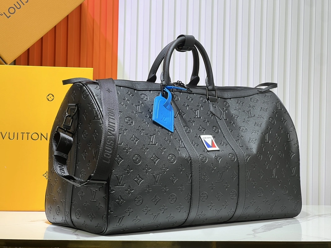 Affordable 7789 Louis Vuitton Travel Bags