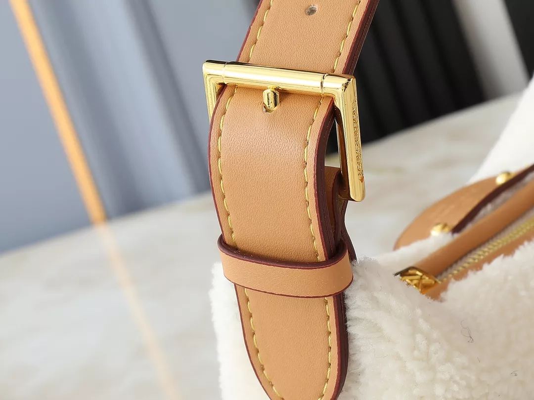 AllSeason 3563 Louis Vuitton AAA Quality Handbags For Women - Image 6