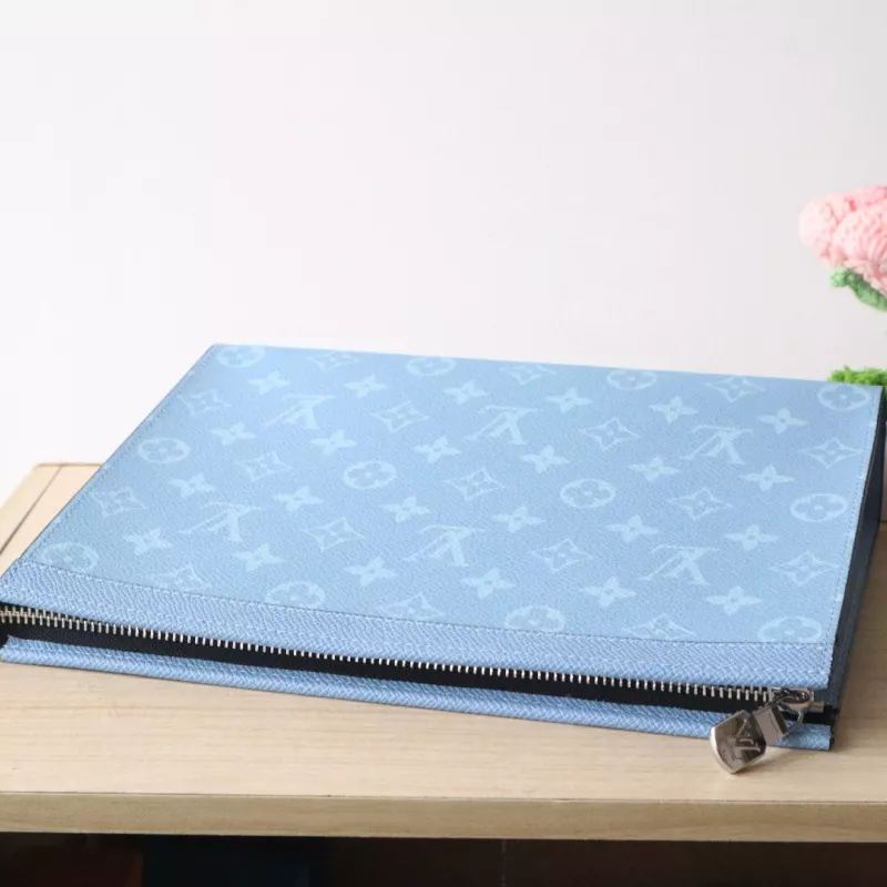 AllSeason 401 Louis Vuitton AAA Quality Wallets - Image 3