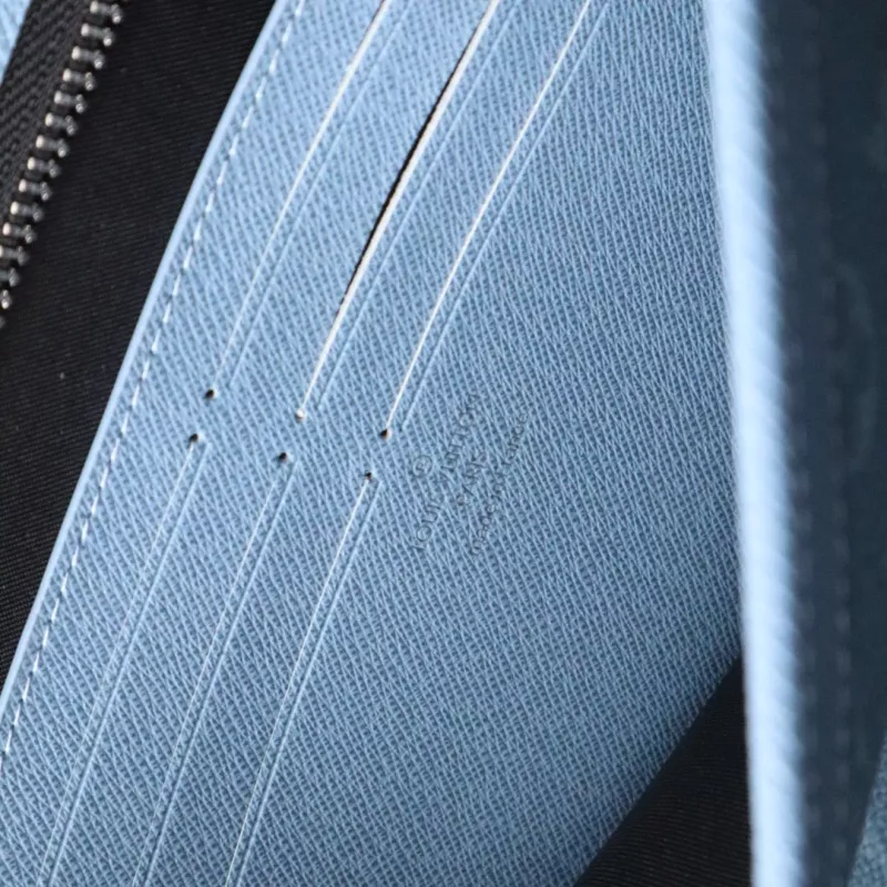 AllSeason 401 Louis Vuitton AAA Quality Wallets - Image 8