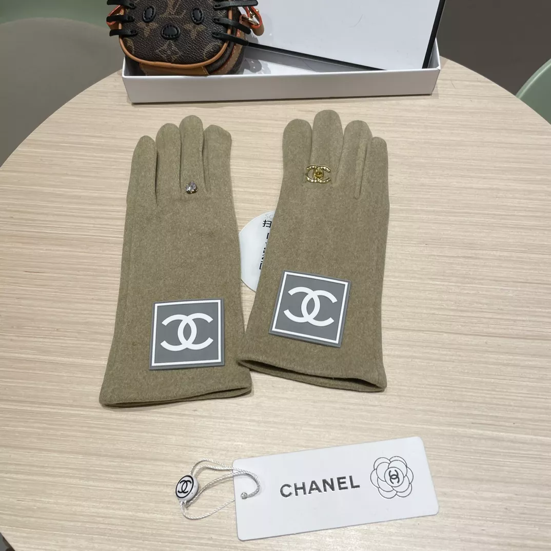 AllSeason 6863 Chanel Gloves - Image 5
