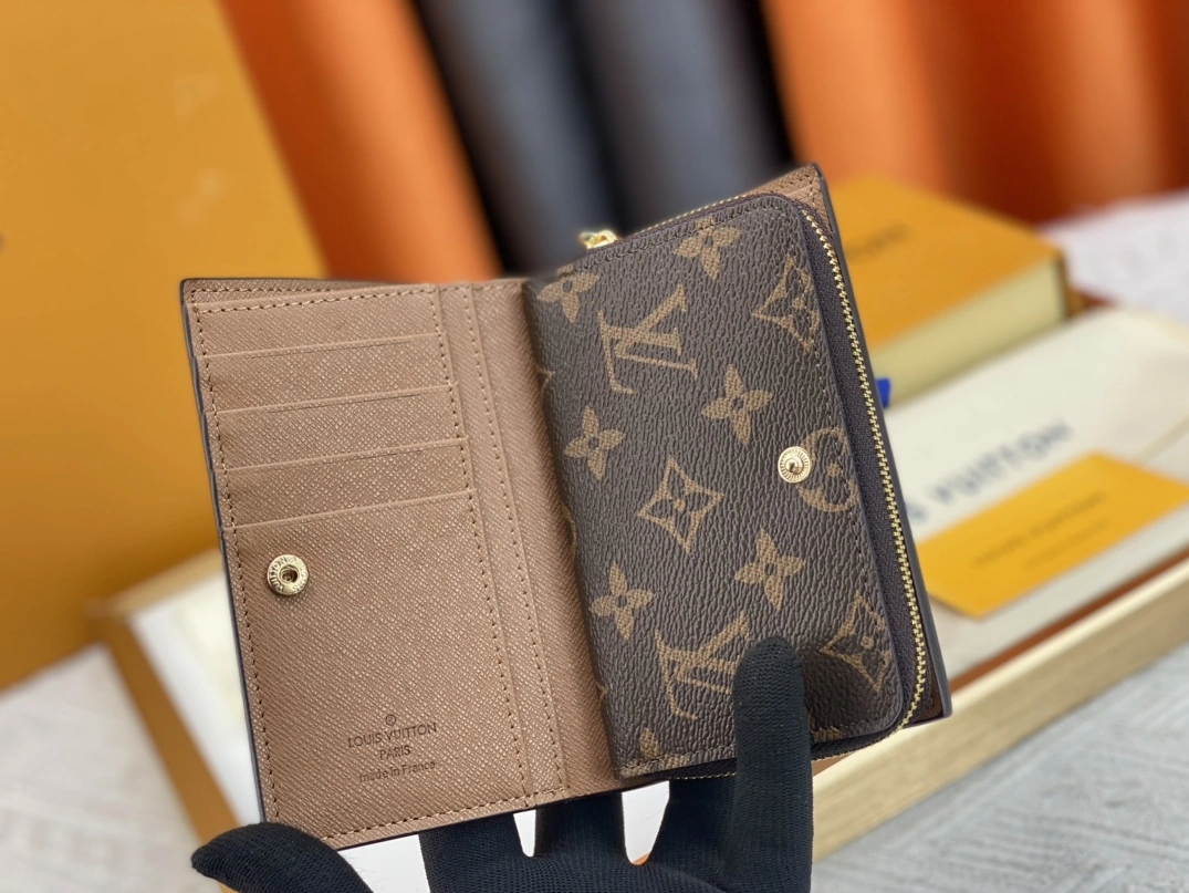 BestValue 4618 Louis Vuitton AAA Quality Wallets - Image 6