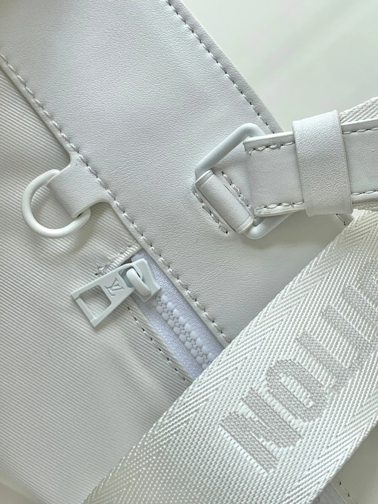 BestValue 9793 Louis Vuitton AAA Quality Tote-Handbags For Women - Image 7