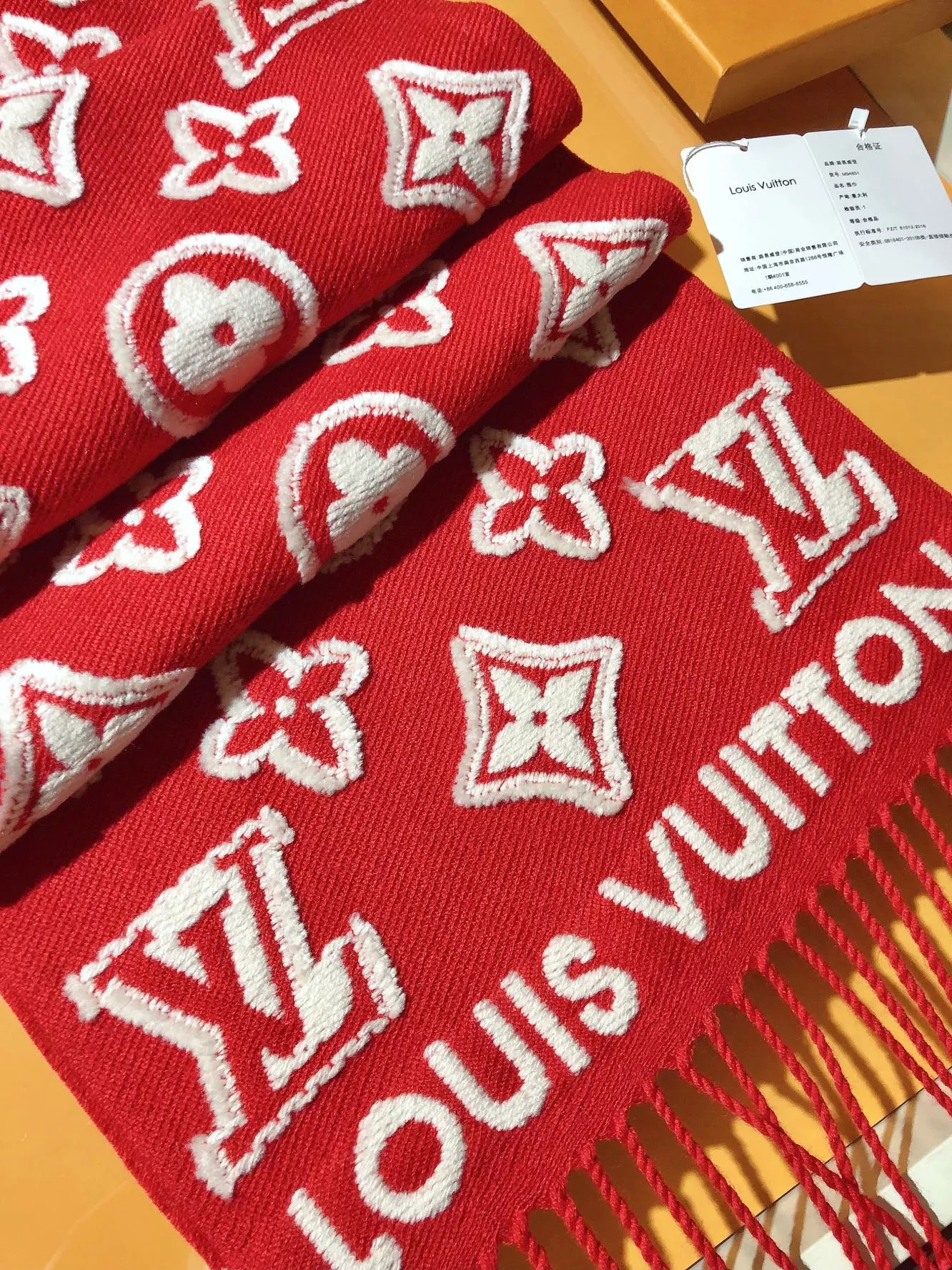 Bold 4947 Louis Vuitton Scarf For Women - Image 4