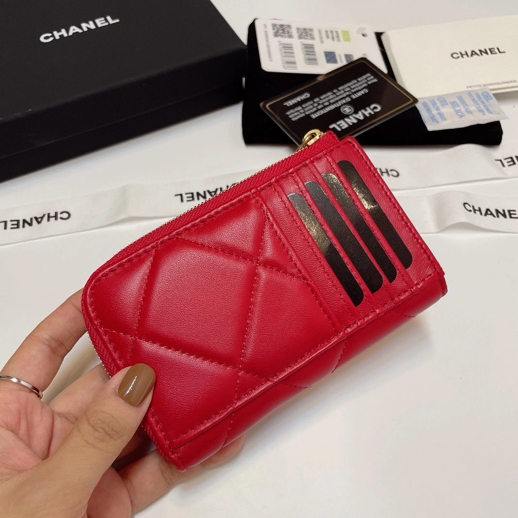 Bold 5625 Chanel Card Case - Image 3