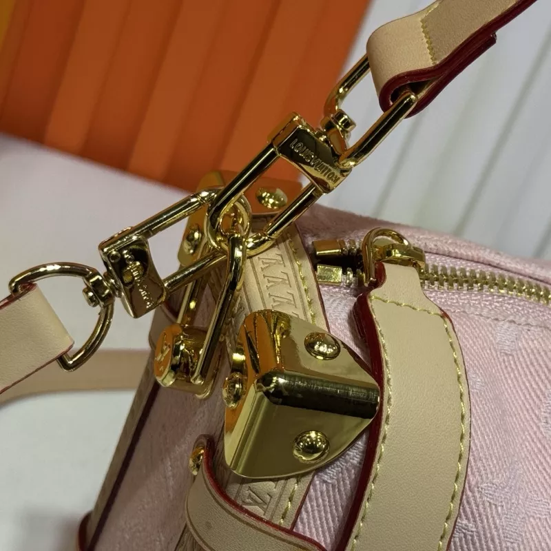 Breathable 1348 Louis Vuitton AAA Quality Messenger Bags For Women - Image 4