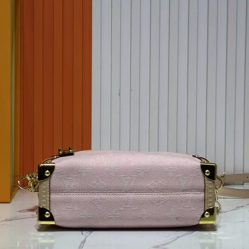 Breathable 1348 Louis Vuitton AAA Quality Messenger Bags For Women - Image 6