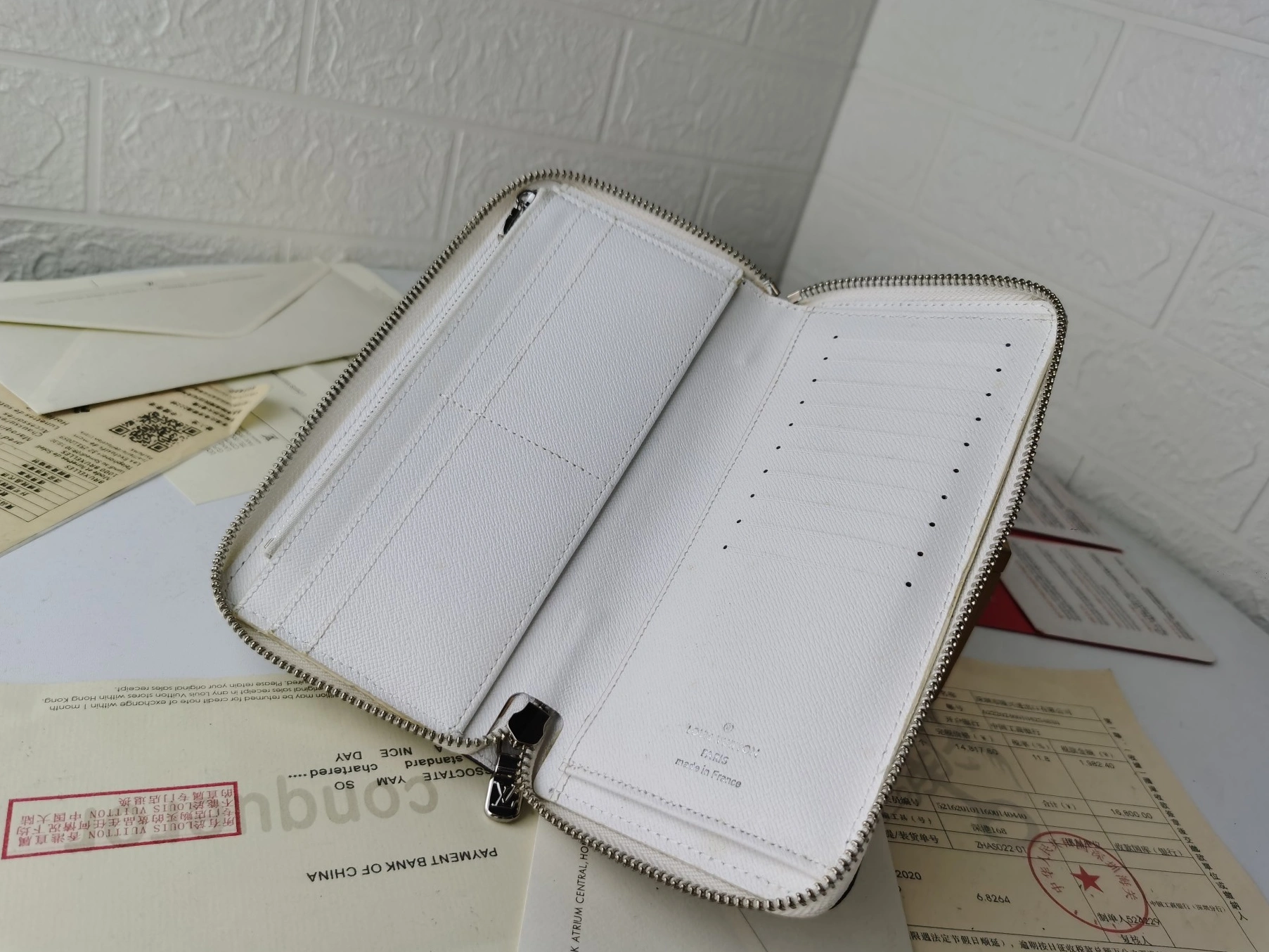 Bright 5667 Louis Vuitton LV Card Case For Unisex - Image 5