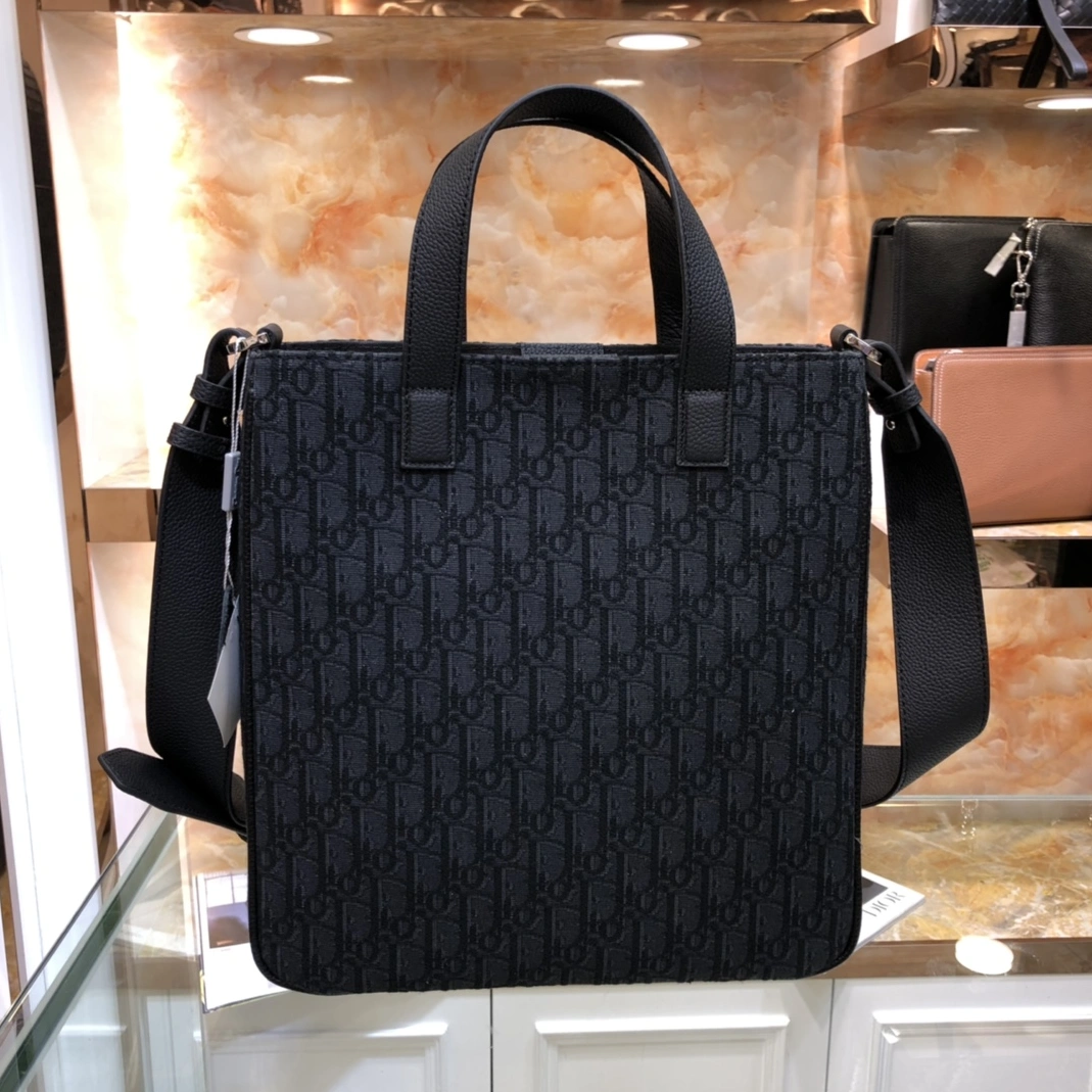 Bright 8026 Christian Dior AAA Man Handbags - Image 3