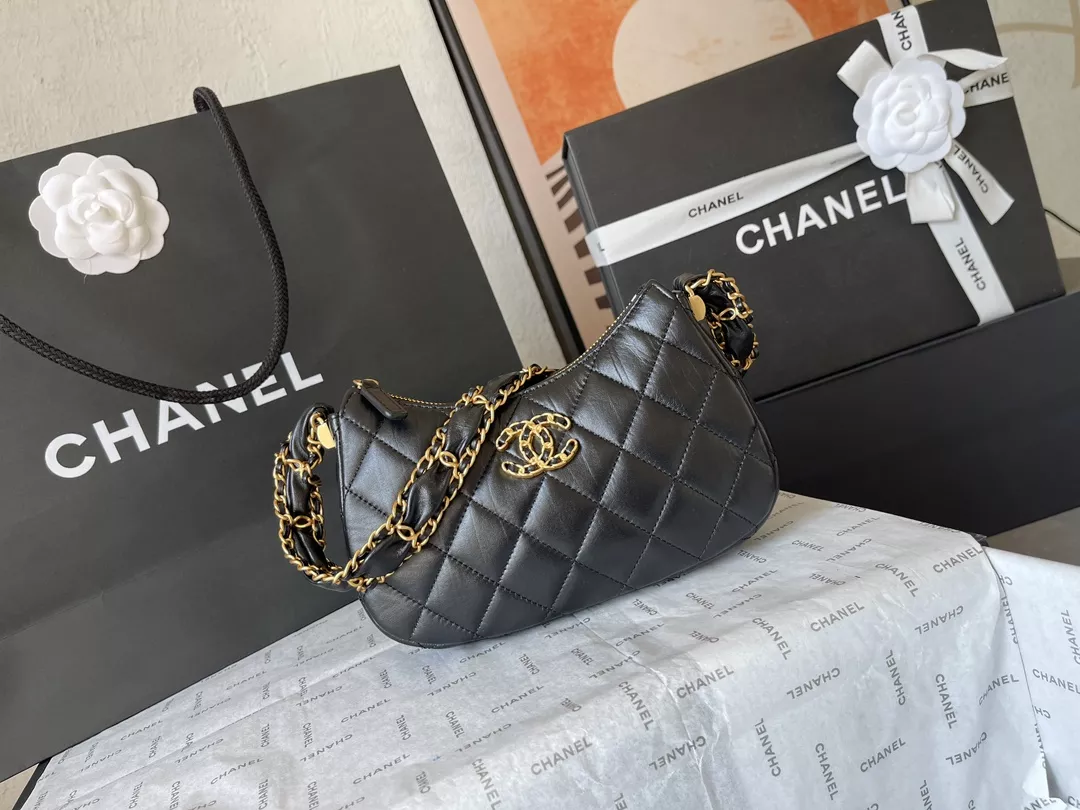 Chanel AAA Quality Shoulder Bags For Women EyeCatching 6638