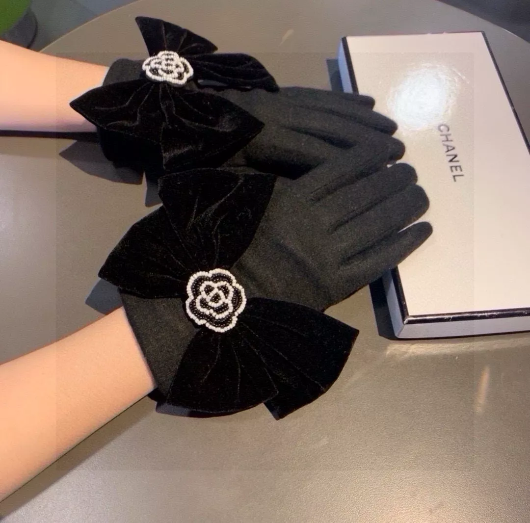 Chanel Gloves For Women EasyMatch 6967 - Image 3