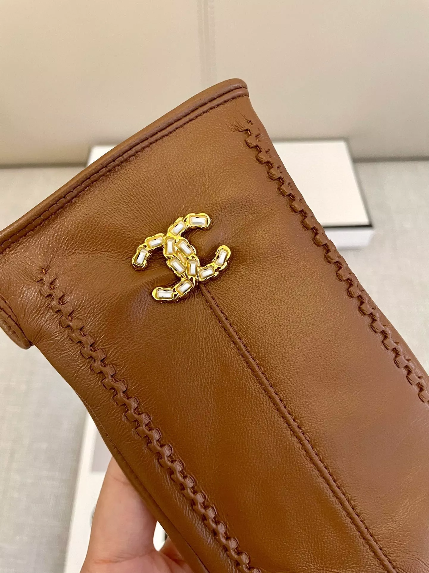 Chanel Gloves For Women Practical 1683 - Image 3