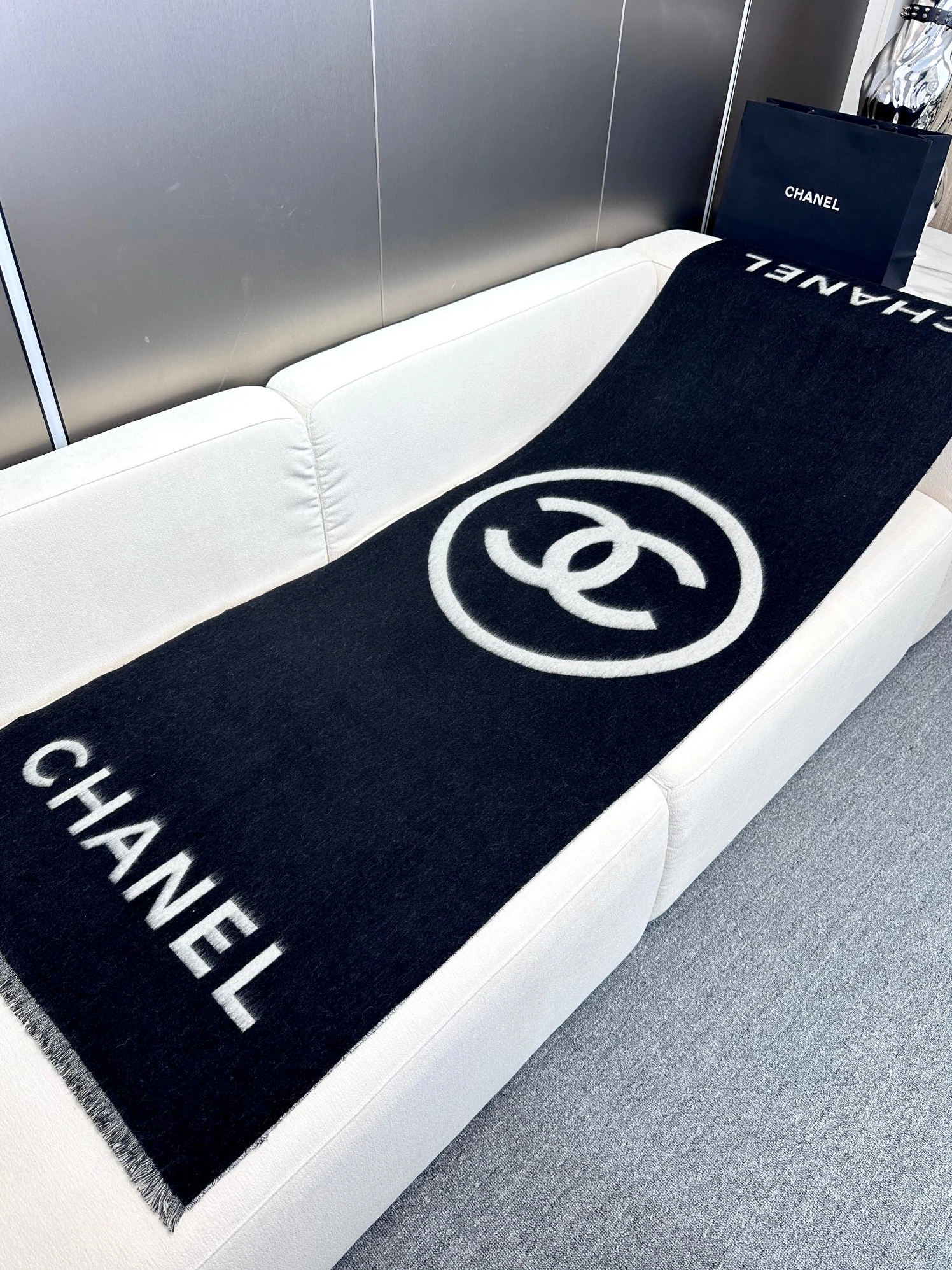 Chanel Scarves Practical 925 - Image 3