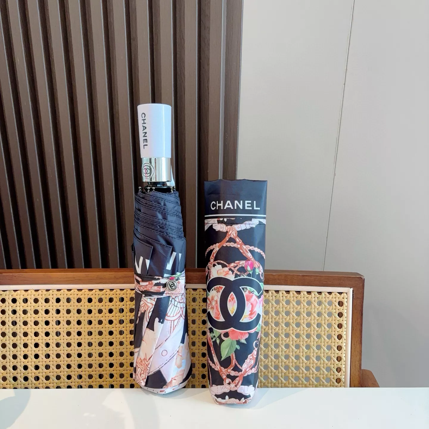 Chanel Umbrellas Functional 9872 - Image 4