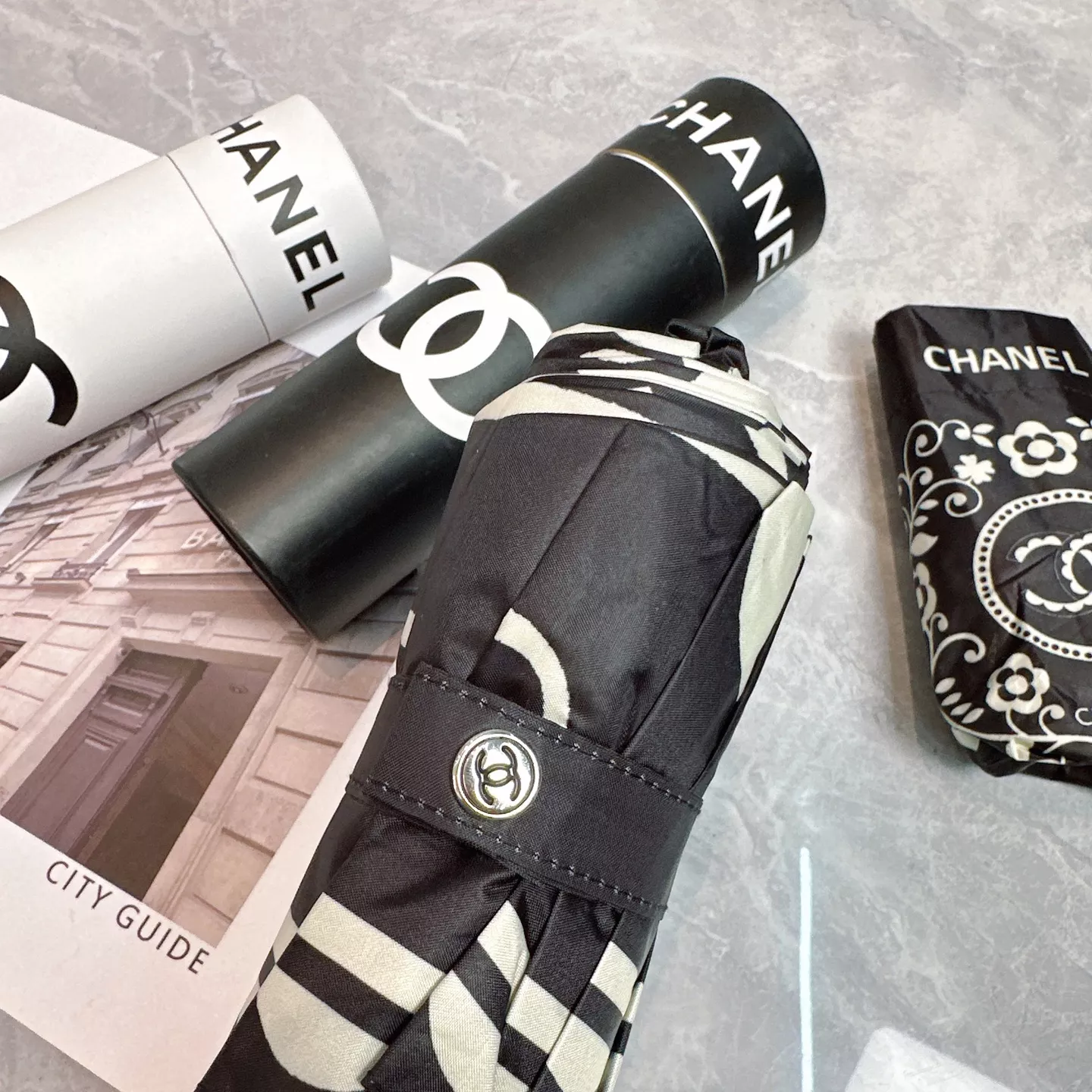 Chanel Umbrellas SmartChoice 8782 - Image 7