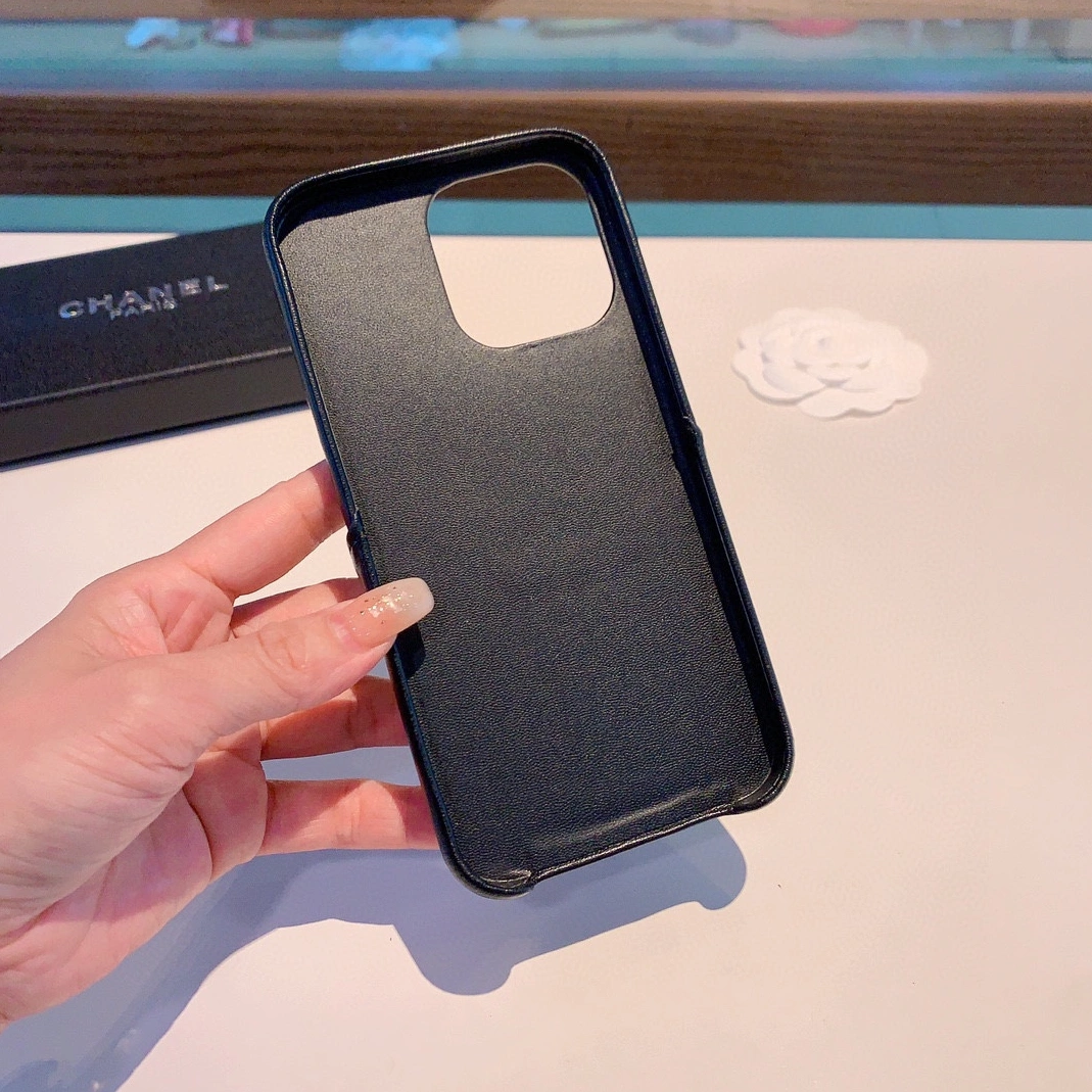 Chanel iPhone Case Sophisticated 9020 - Image 6