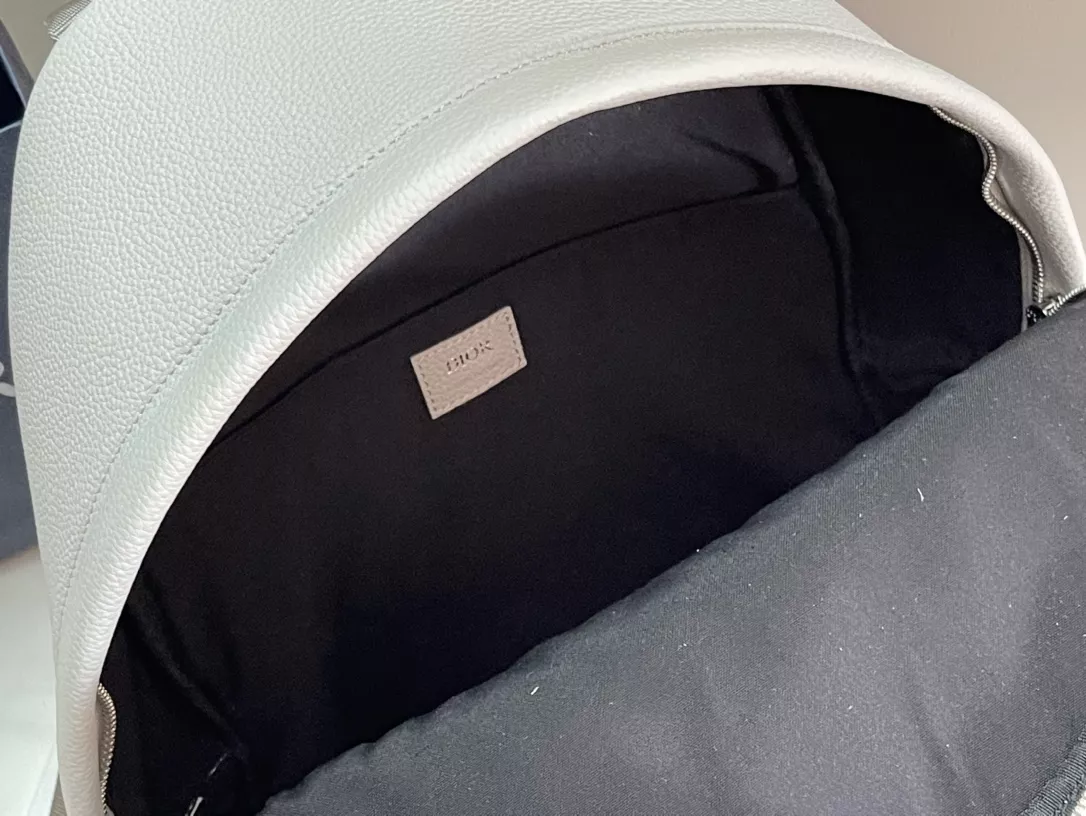 Christian Dior AAA Man Backpacks Affordable 9314 - Image 8