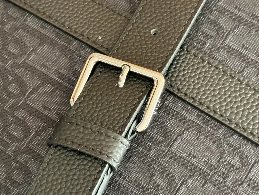 Christian Dior AAA Man Handbags Comfortable 5828 - Image 5