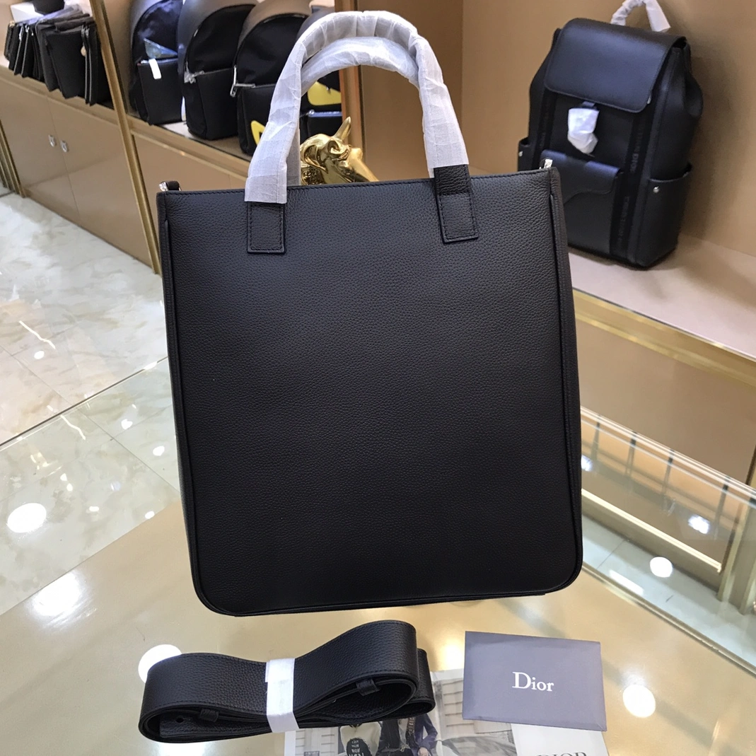 Christian Dior AAA Man Handbags Practical 7381