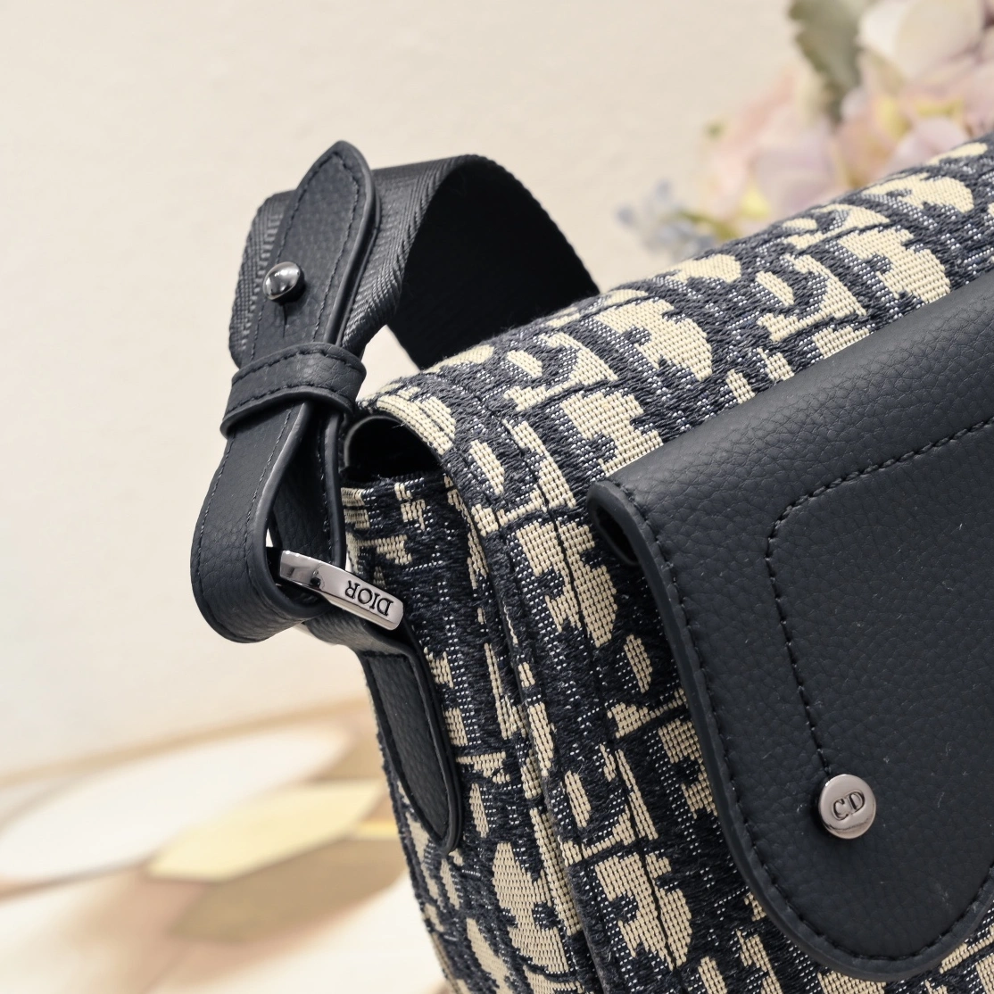 Christian Dior AAA Man Messenger Bags Classic 8529 - Image 5