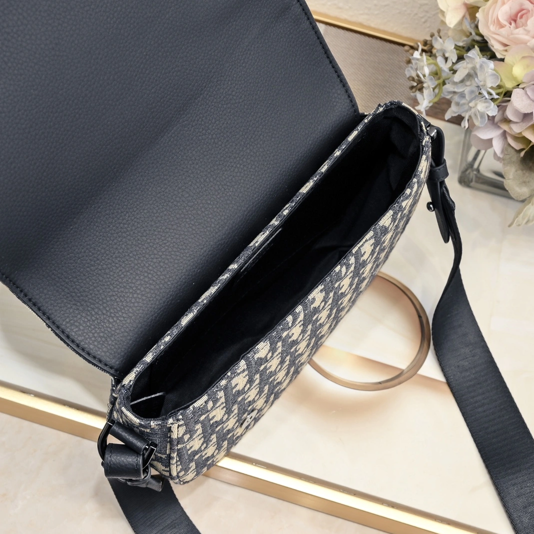 Christian Dior AAA Man Messenger Bags Classic 8529 - Image 8