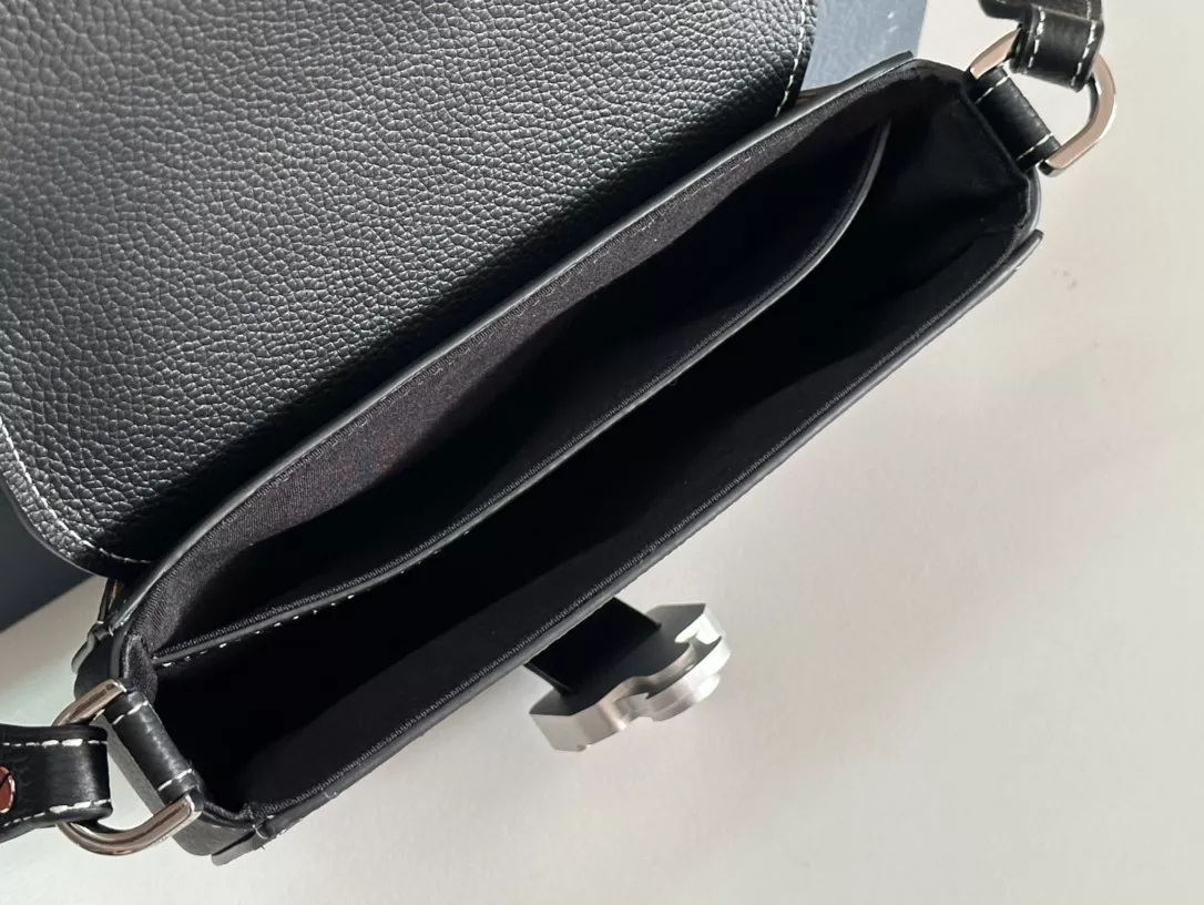 Christian Dior AAA Man Messenger Bags Comfortable 6589 - Image 7