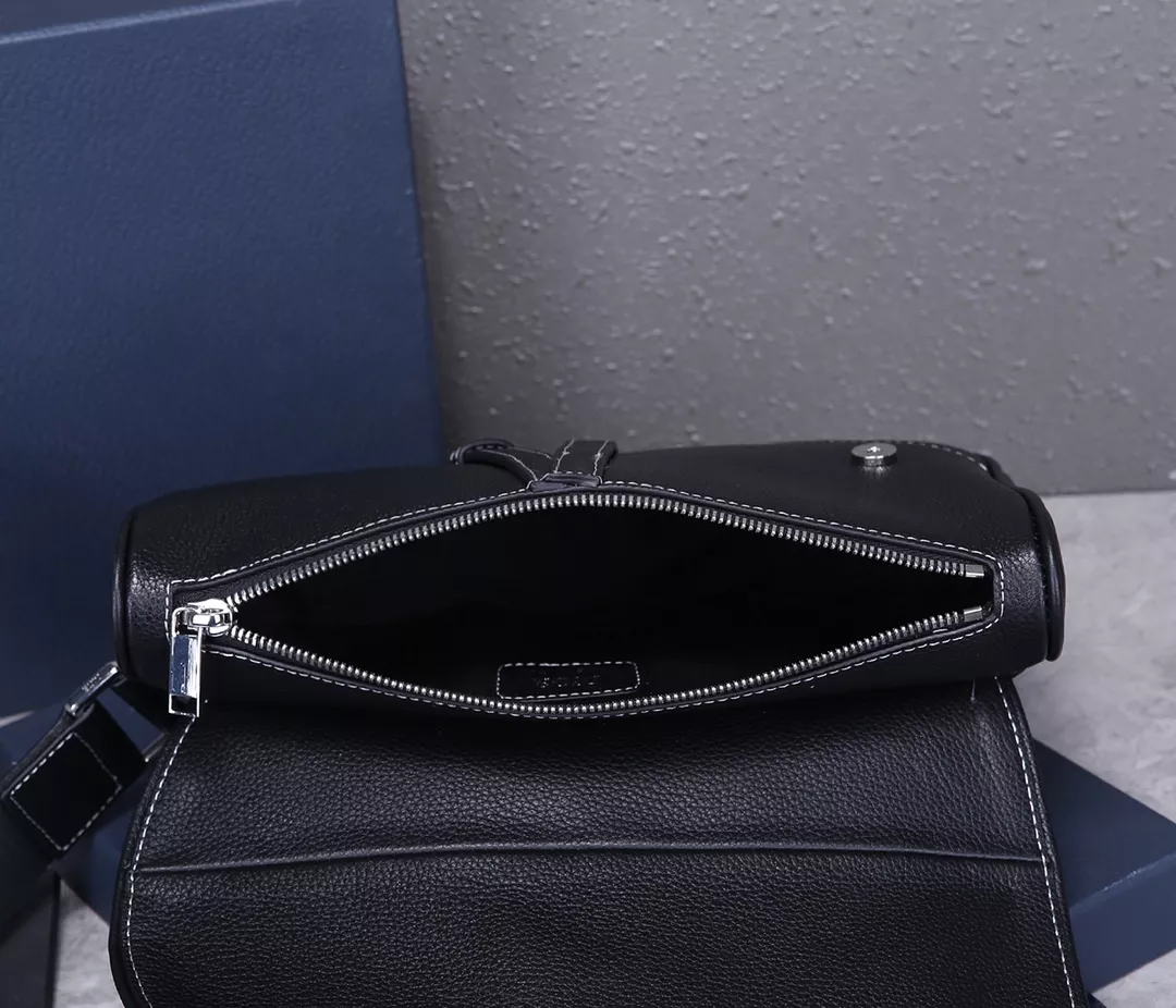 Christian Dior AAA Man Messenger Bags Modern 5807 - Image 6