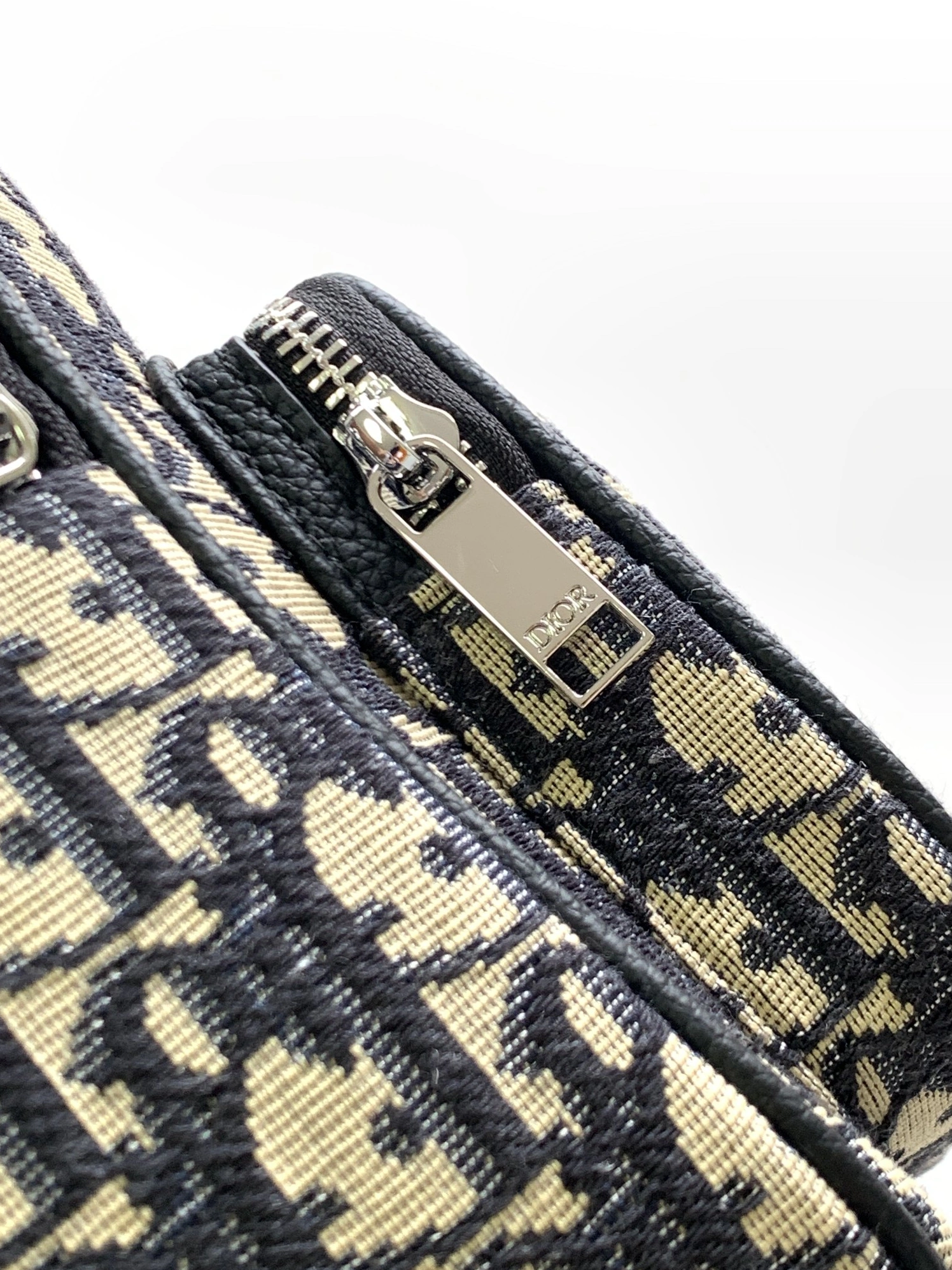 Christian Dior AAA Man Messenger Bags Stylish 8740 - Image 6