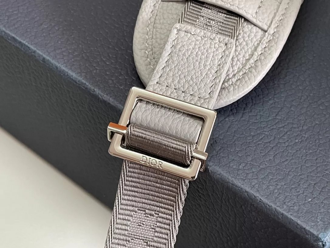 Christian Dior AAA Man Messenger Bags Vibrant 5368 - Image 6