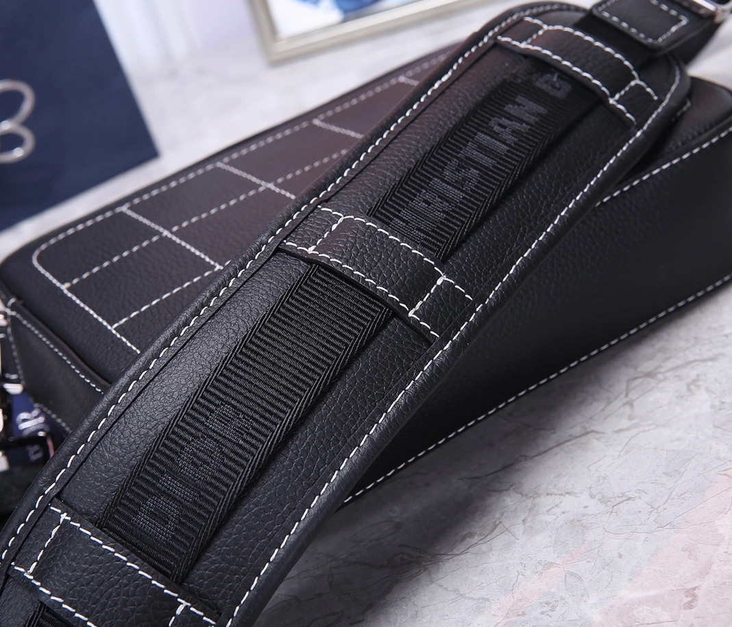 Christian Dior AAA Man Messenger Bags Vibrant 920 - Image 6