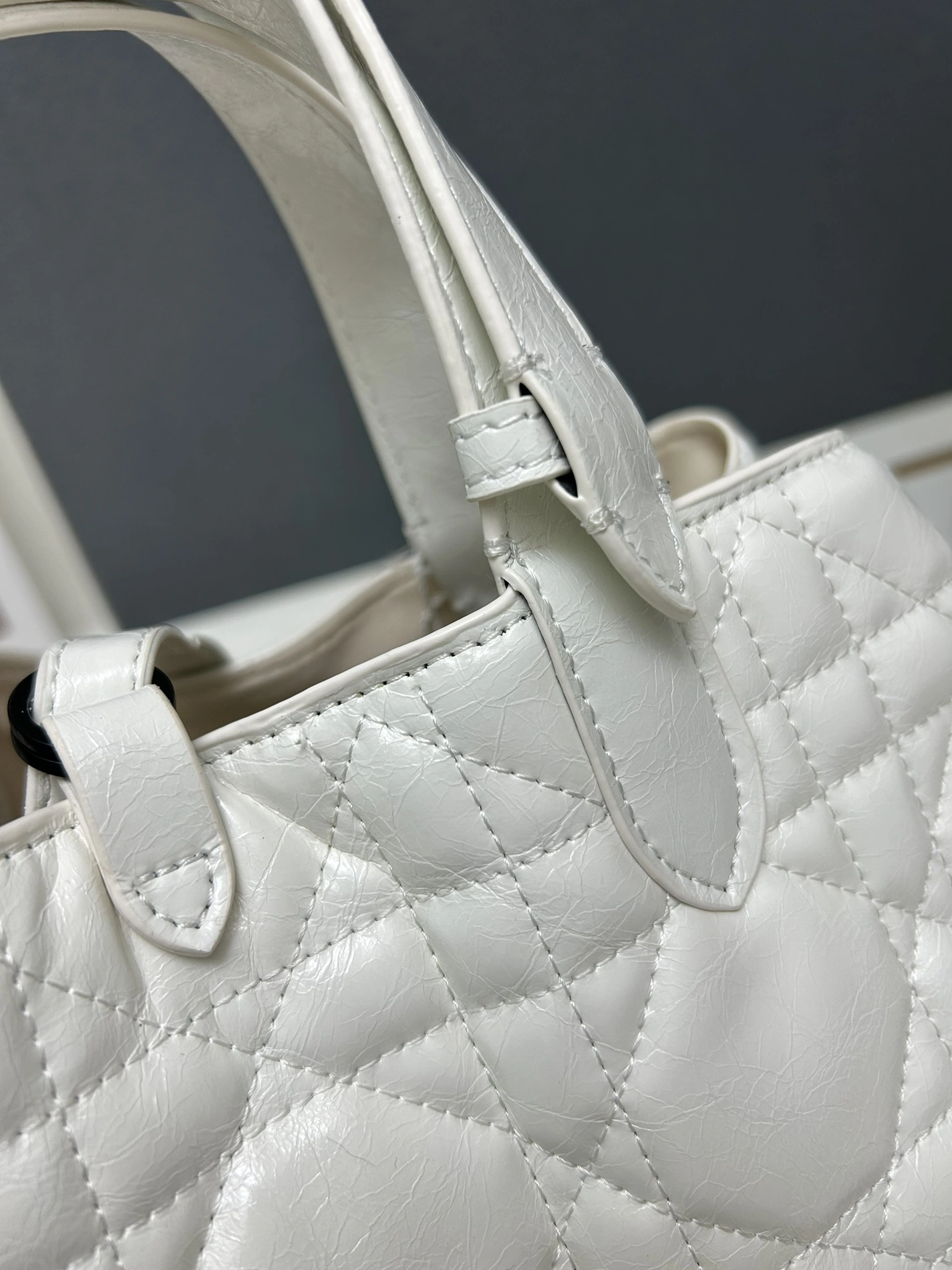 Christian Dior AAA Quality Handbags For Women Bold 4248 - Image 5