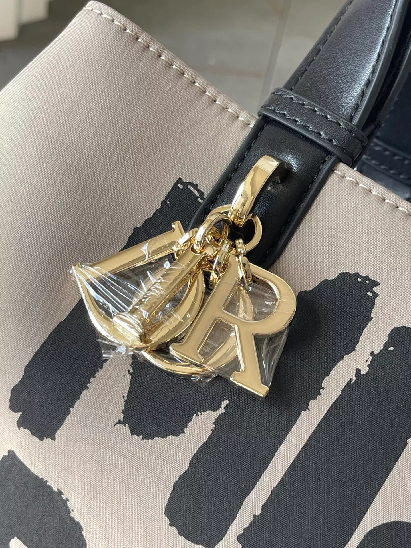 Christian Dior AAA Quality Handbags For Women Minimalist 2079 - Image 4