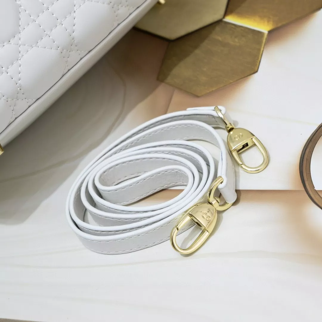 Christian Dior AAA Quality Handbags For Women Practical 2669 - Image 7