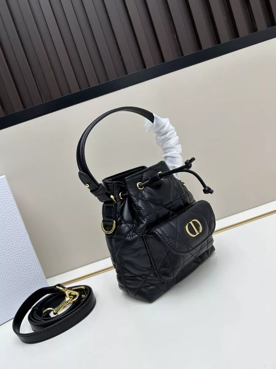 Christian Dior AAA Quality Messenger Bags For Women Comfortable 2629