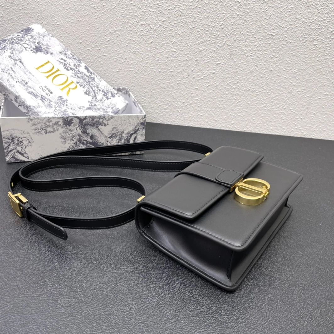 Christian Dior AAA Quality Messenger Bags For Women Elegant 4321 - Image 5