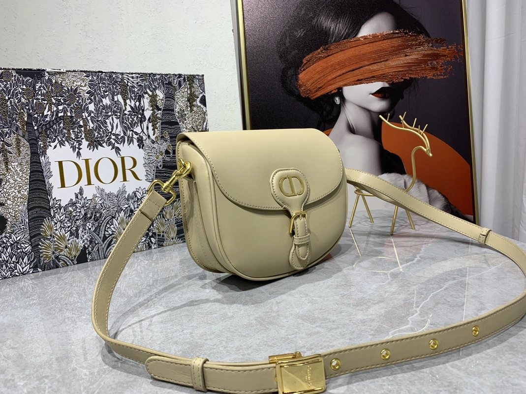 Christian Dior AAA Quality Messenger Bags For Women Refined 8527