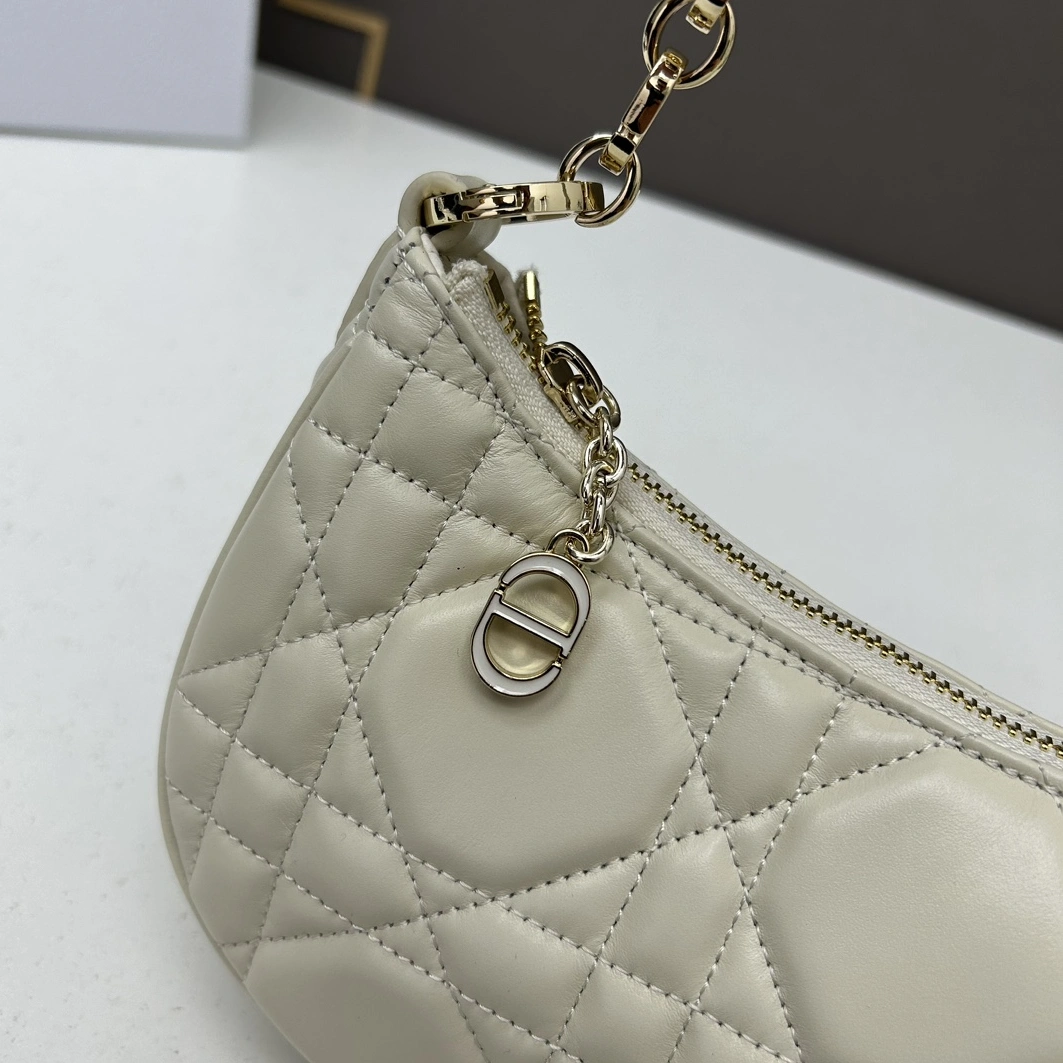 Christian Dior AAA Quality Shoulder Bags For Women Affordable 1109 - Image 5