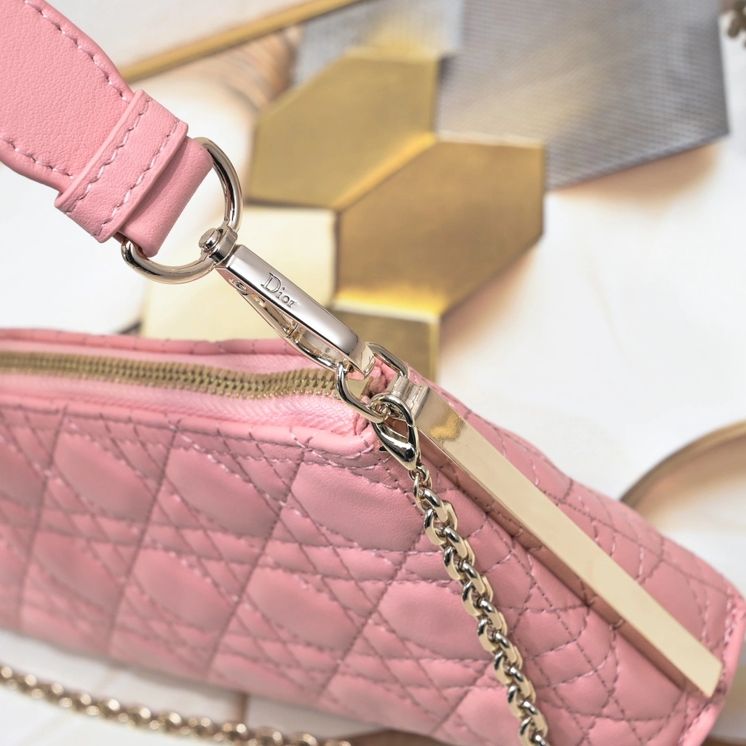 Christian Dior AAA Quality Shoulder Bags For Women Elegant 2322 - Image 4