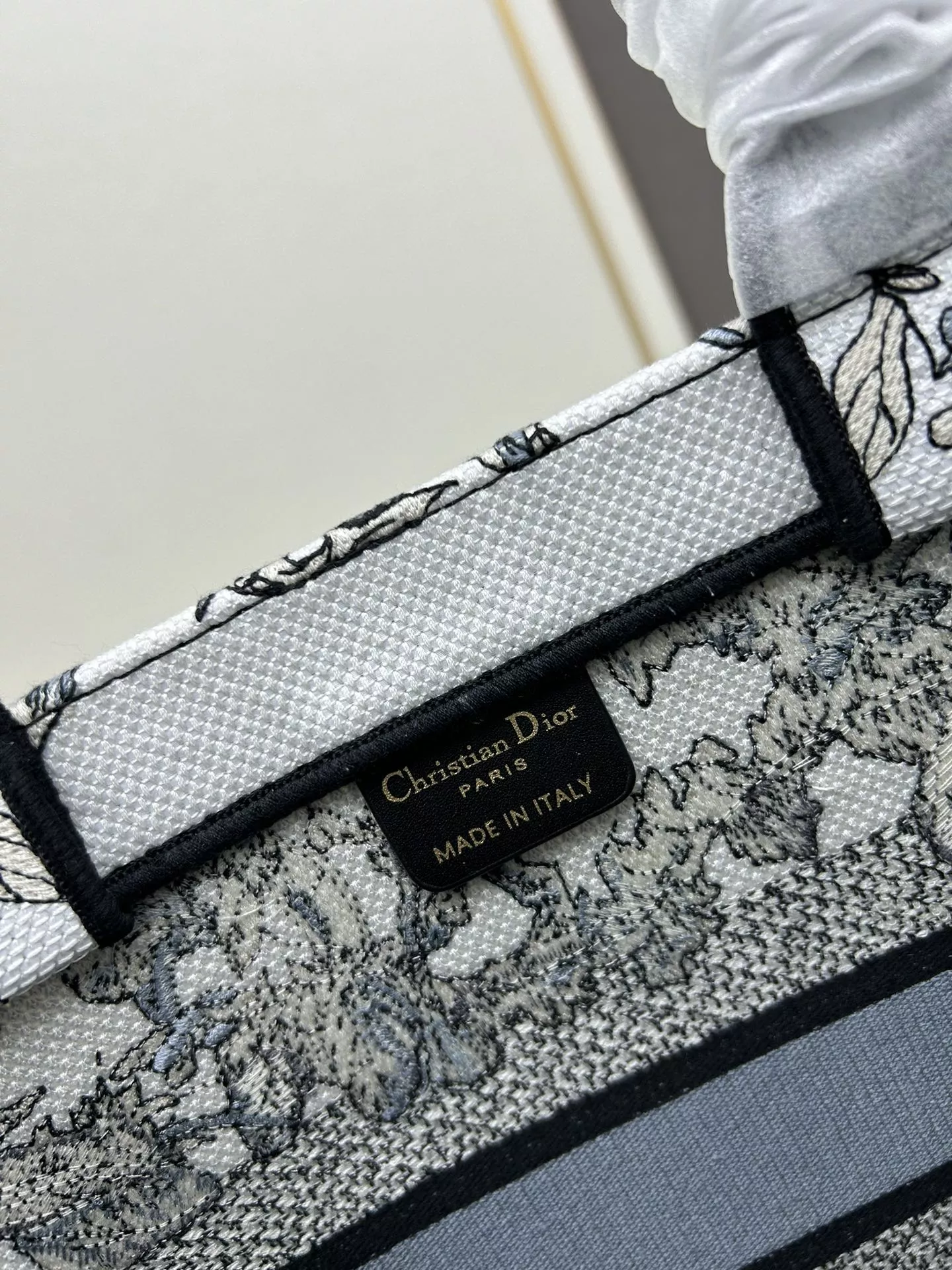 Christian Dior AAA Quality Tote-Handbags For Women GoodFit 167 - Image 8