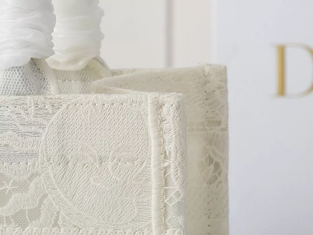 Christian Dior AAA Quality Tote-Handbags For Women Minimalist 7890 - Image 6