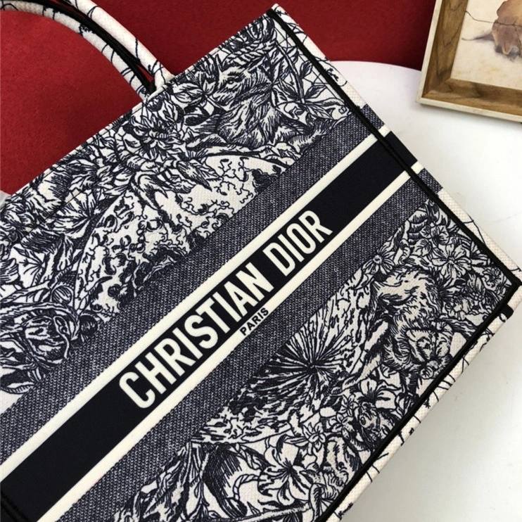 Christian Dior AAA Quality Tote-Handbags For Women Resilient 3873 - Image 3