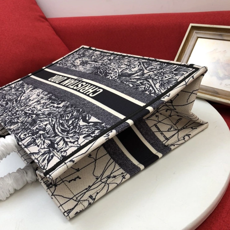 Christian Dior AAA Quality Tote-Handbags For Women Resilient 3873 - Image 5