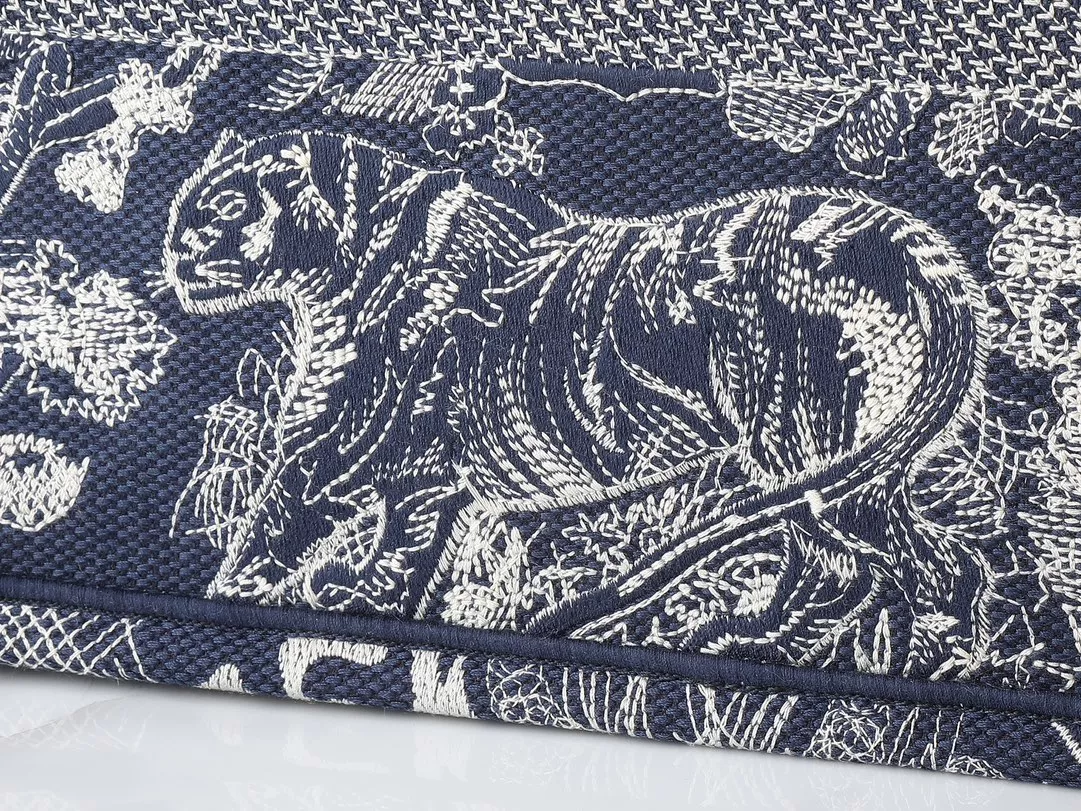 Christian Dior AAA Quality Tote-Handbags For Women Resilient 6896 - Image 5