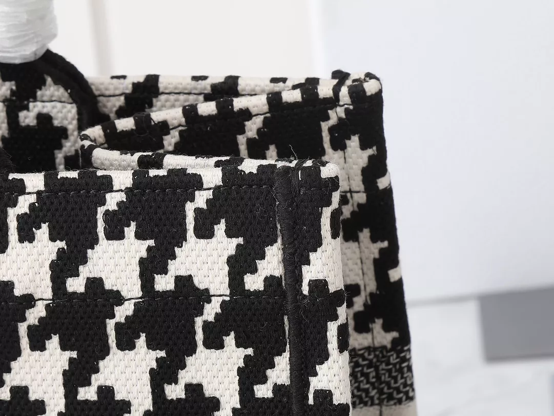 Christian Dior AAA Quality Tote-Handbags For Women WellDesigned 1178 - Image 6