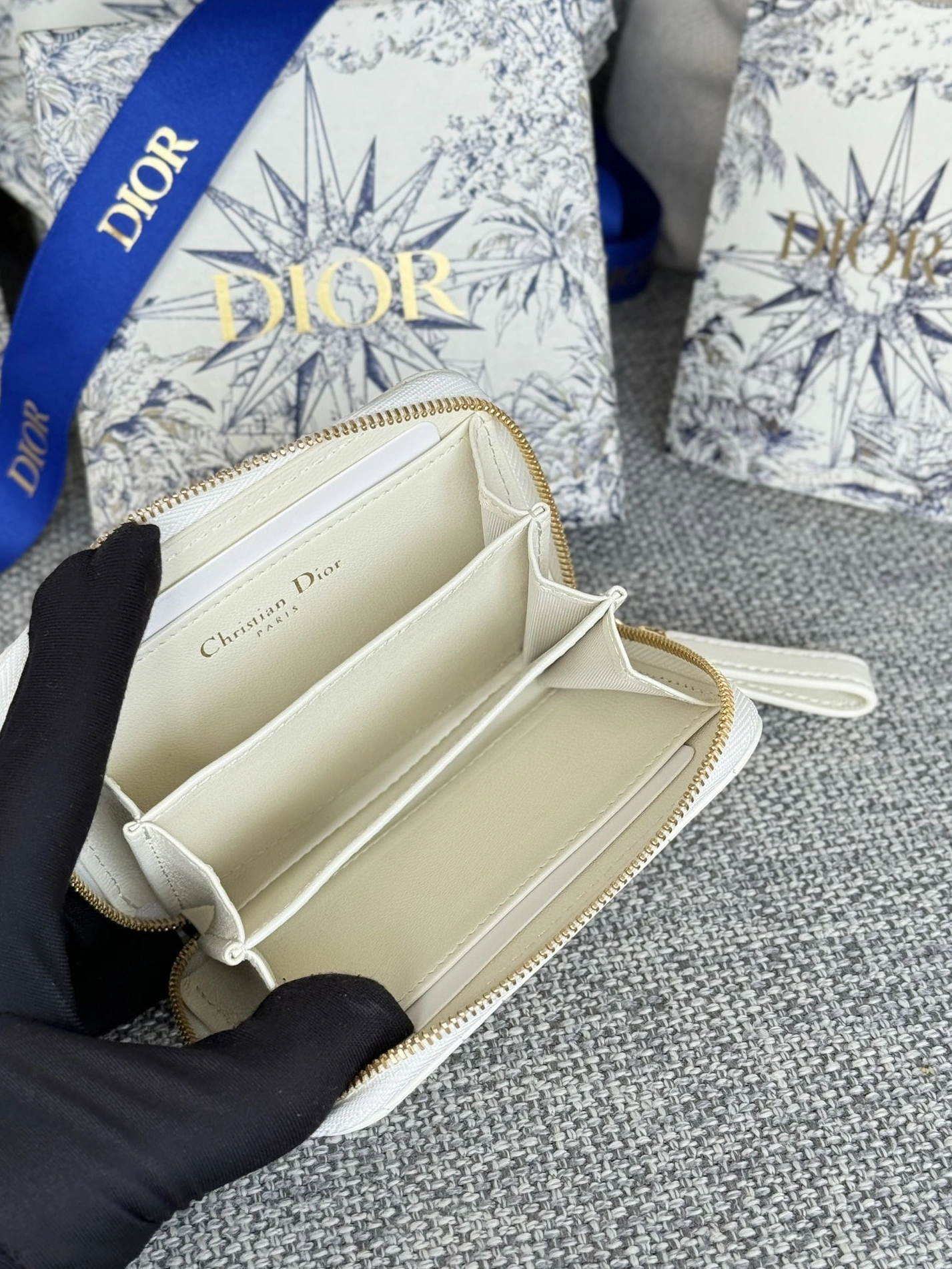 Christian Dior AAA Wallets For Women DailyWear 1958 - Image 6